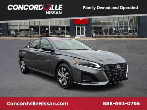 Used 2025 Nissan Altima 2.5 S image 1