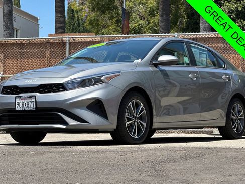 Used 2023 Kia Forte LXS FWD image 8