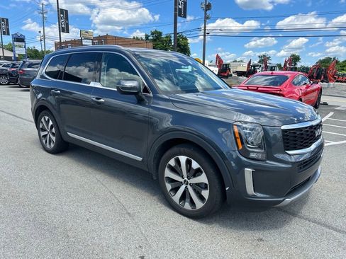 Certified 2022 Kia Telluride S AWD/4WD image 1