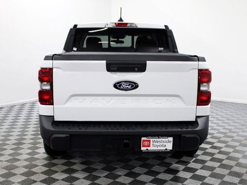 Used 2025 Ford Maverick Lariat image 5