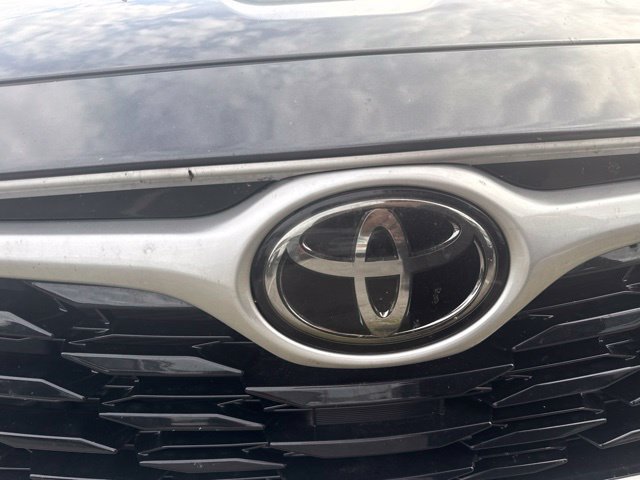 Used 2021 Toyota Highlander LE FWD image 9