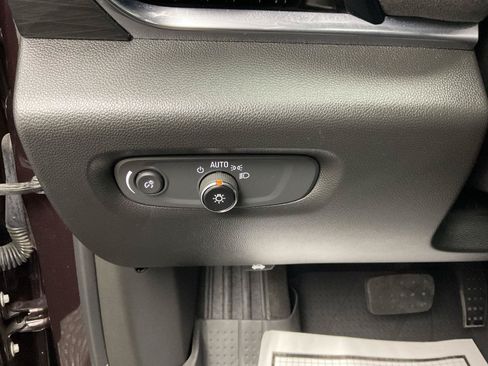 Used 2023 Chevrolet Traverse High Country w/ LPO, Floor Liner Package AWD/4WD image 13