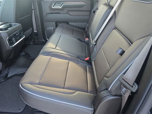New 2026 GMC Sierra 2500 Denali w/ Denali Reserve Package image 9