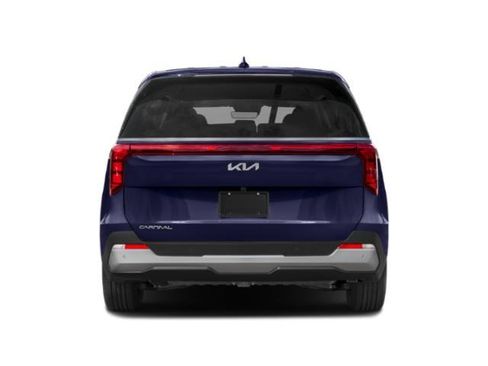 Used 2025 Kia Carnival FWD image 8