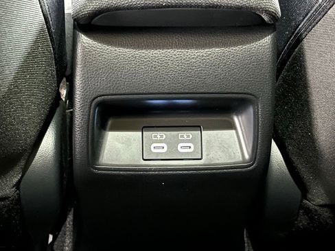 Used 2024 Toyota Corolla LE image 20