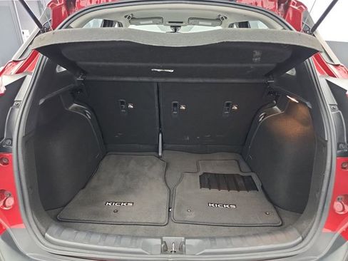 Used 2020 Nissan Kicks SV image 41