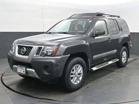Used 2015 Nissan Xterra S image 3