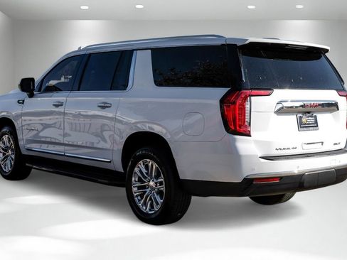 Used 2021 GMC Yukon XL SLT image 8