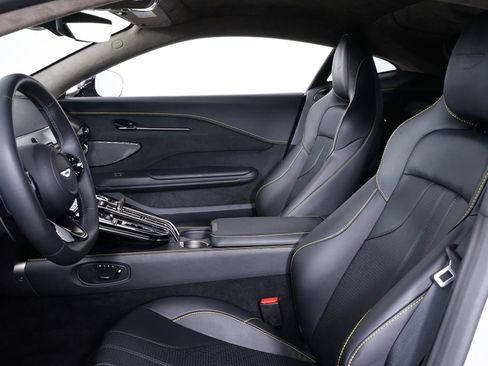 New 2026 Aston Martin V8 Vantage Base image 27