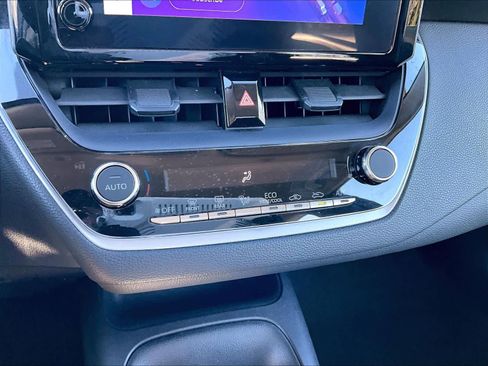 Used 2023 Toyota Corolla LE image 26