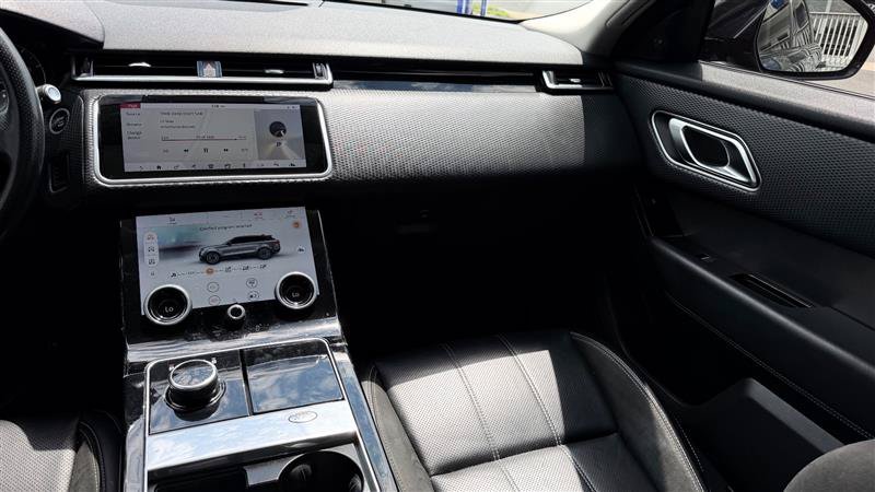 Used 2019 Land Rover Range Rover Velar S AWD/4WD image 18