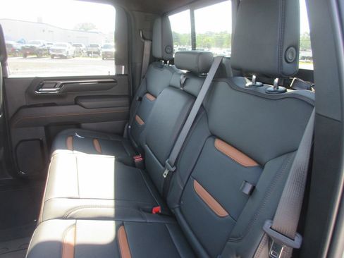 New 2026 GMC Sierra 2500 AT4 w/ AT4 Premium Plus Package AWD/4WD image 13