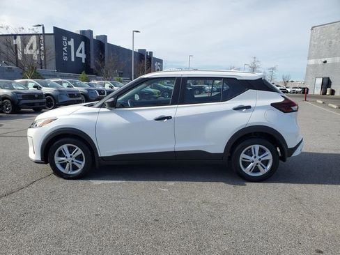 Certified 2025 Nissan Kicks Play S image 7