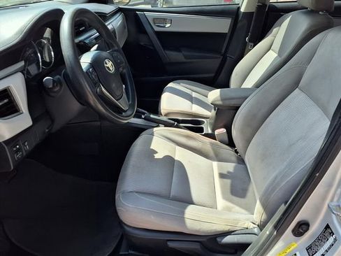 Used 2014 Toyota Corolla LE FWD image 11