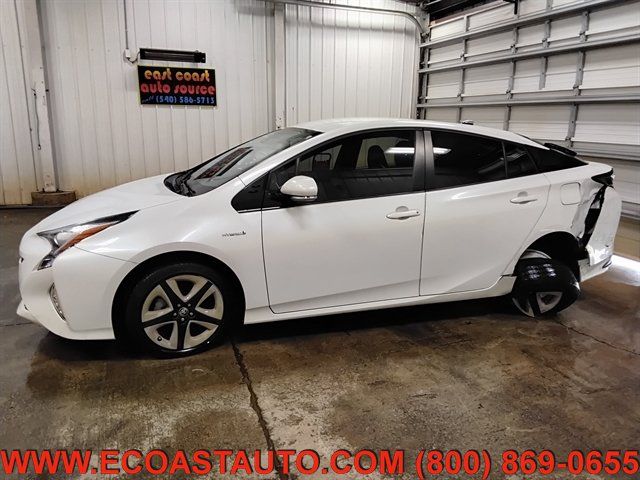 Used 2016 Toyota Prius Four Touring FWD image 2
