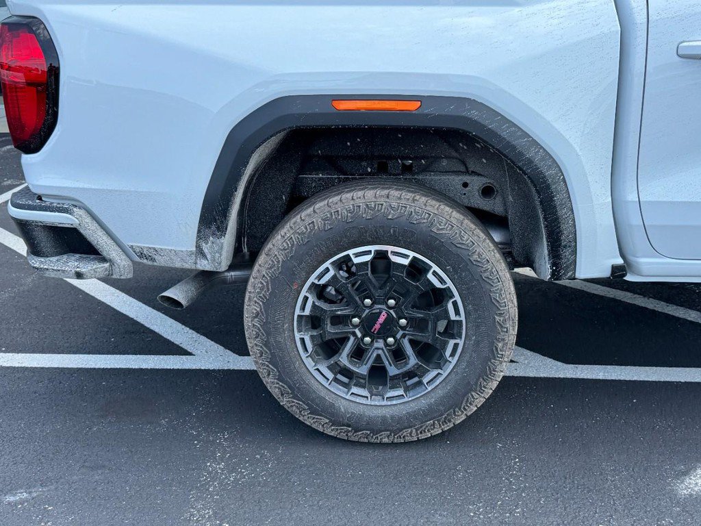 New 2026 GMC Canyon AT4 AWD/4WD image 5