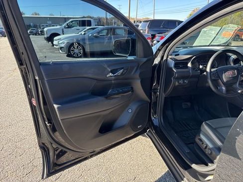 Used 2021 GMC Acadia AT4 image 15