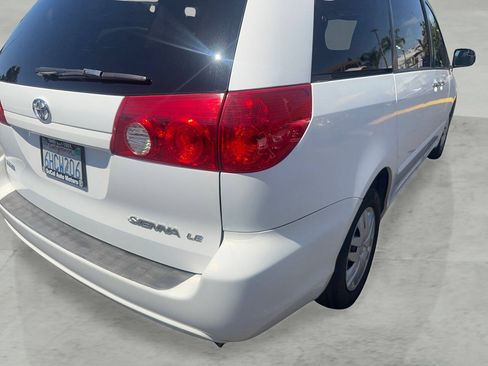 Used 2009 Toyota Sienna LE FWD image 26