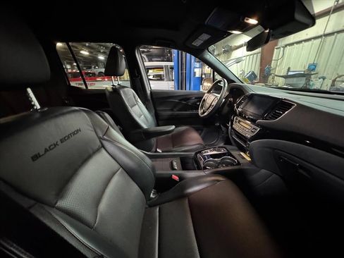 Used 2021 Honda Ridgeline Black Edition image 9