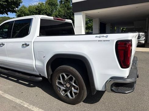 Used 2024 GMC Sierra 1500 SLT AWD/4WD image 3