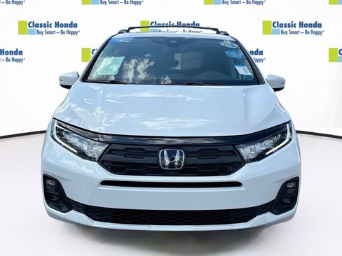 Certified 2026 Honda Odyssey EX-L image 2