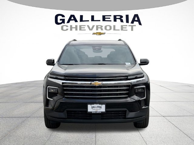 New 2027 Chevrolet Traverse LT w/ Driver Confidence Package FWD image 3