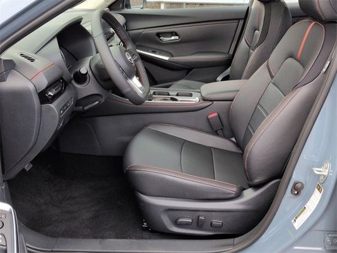 New 2025 Nissan Sentra SR w/ SR Premium Package image 15