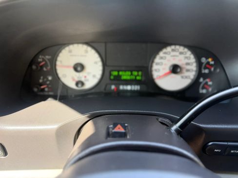 Used 2005 Ford F350 Lariat AWD/4WD image 16