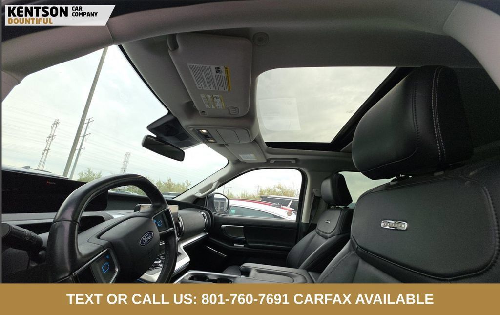 Used 2025 Ford Expedition Max Platinum AWD/4WD image 8