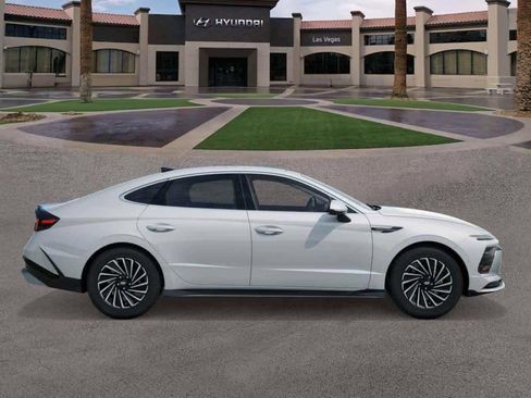 New 2026 Hyundai Sonata Limited image 7
