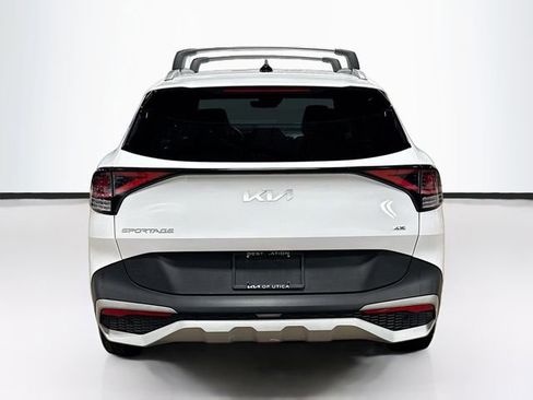 Used 2024 Kia Sportage EX image 6