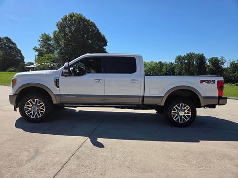 Used 2018 Ford F250 King Ranch w/ King Ranch Ultimate Package AWD/4WD image 9