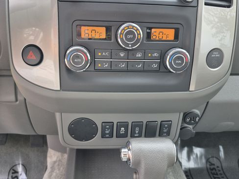 Used 2018 Nissan Frontier SV RWD image 26