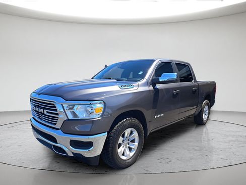 Used 2023 RAM 1500 Laramie AWD/4WD image 7
