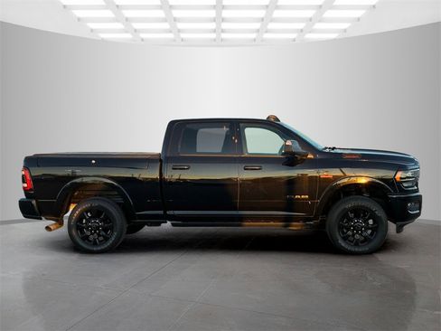 Used 2022 RAM 2500 Limited image 4