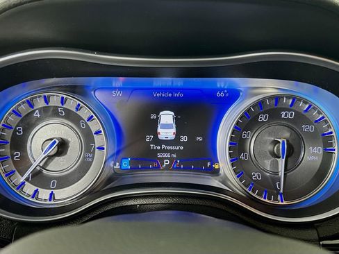 Used 2021 Chrysler 300 S image 47