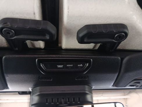 Used 2020 Jeep Gladiator Rubicon image 6