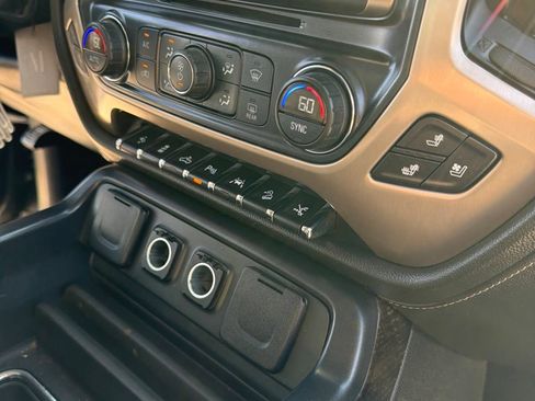 Used 2016 GMC Sierra 1500 Denali w/ Denali Ultimate Package AWD/4WD image 19