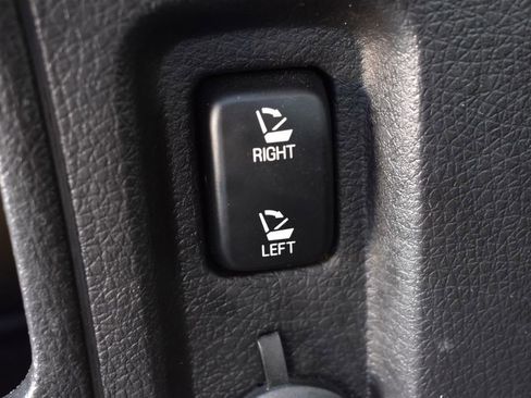 Used 2011 Ford Edge Limited image 40