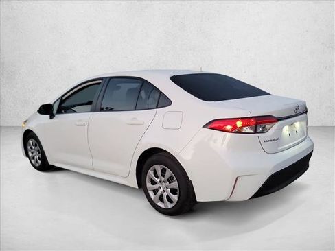 Used 2026 Toyota Corolla LE FWD image 7