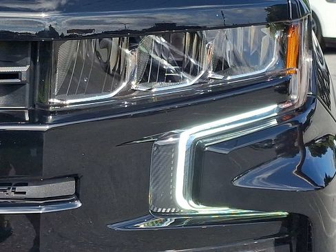 Used 2021 Chevrolet Silverado 1500 LT Trail Boss w/ Convenience Package II AWD/4WD image 9