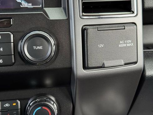 Certified 2019 Ford F150 XLT w/ Equipment Group 302A Luxury image 20