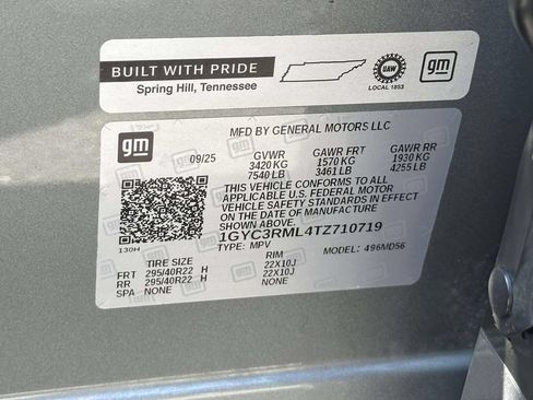 Certified 2026 Cadillac Vistiq Platinum w/ LPO, Floor Liner Package AWD/4WD image 20