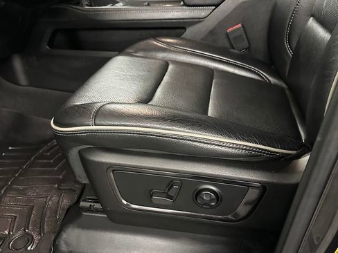 Used 2022 RAM 1500 Limited AWD/4WD image 12