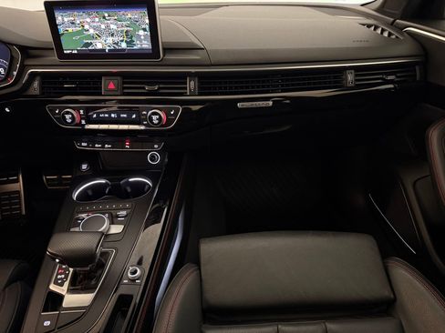 Used 2018 Audi A4 2.0T Premium Plus image 30