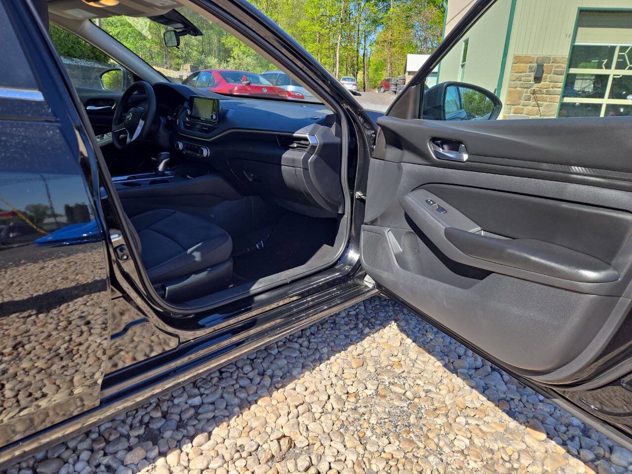 Used 2021 Nissan Altima 2.5 S FWD image 19