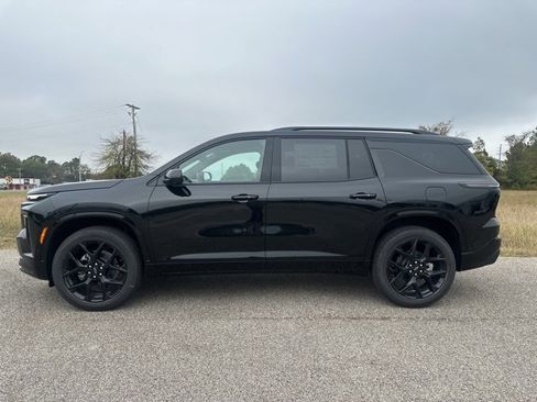 New 2026 Chevrolet Traverse RS w/ LPO, Floor Liner Package image 8