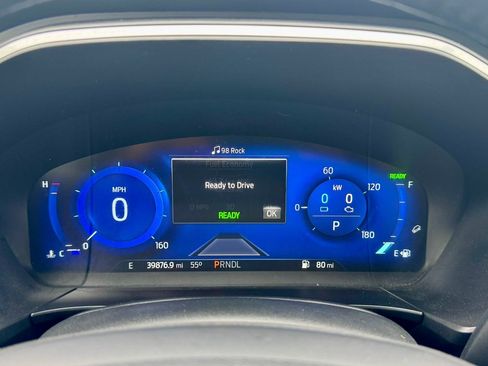 Certified 2020 Ford Escape Titanium w/ Titanium Premium Package 2.0 image 32