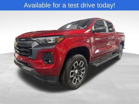 Used 2024 Chevrolet Colorado LT w/ LT Convenience Package III image 3
