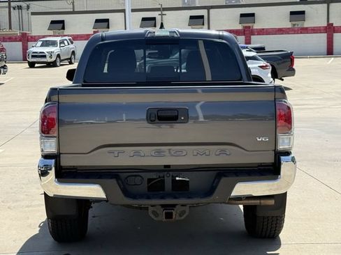 Used 2023 Toyota Tacoma TRD Off-Road AWD/4WD image 5
